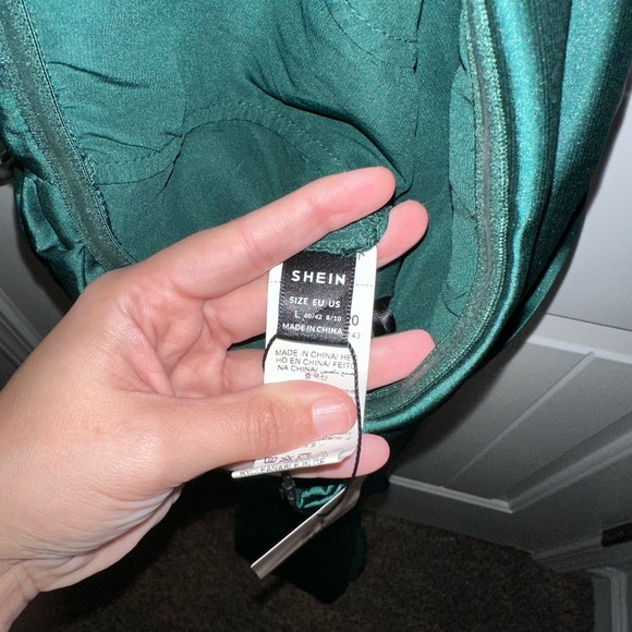 SHEIN Dark Green Asymmetrical Dress - Picture 4 of 6